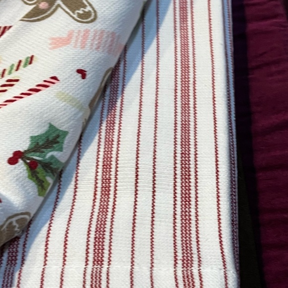 NEW SHABBY CHIC Set of 3 “Have A Sweet Christmas” Gingerbread Dishtowels - Picture 6 of 9